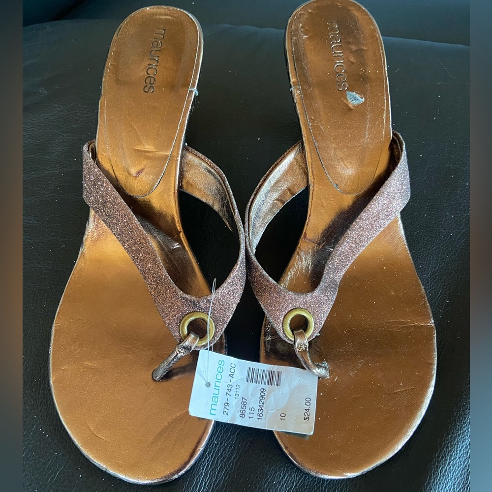Maurices heels flip flops